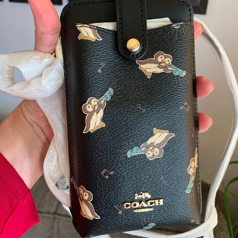 Authentic COACH Printed Penguins coated canvas/smooth leather phone/cards Crosby - Picture 3 of 11